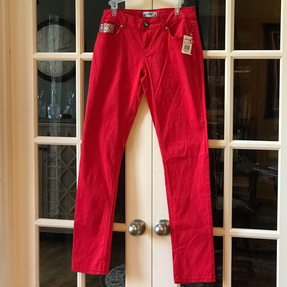 🔥NWT Jeans Colony Red Jeans with Sequin Detail